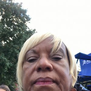 Meet your Posher, Edna